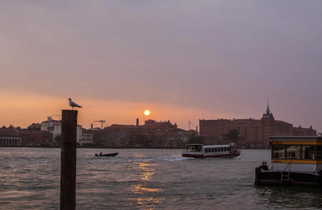 Zattere Design Loft R&R Apartment Venice 0*,  Italy